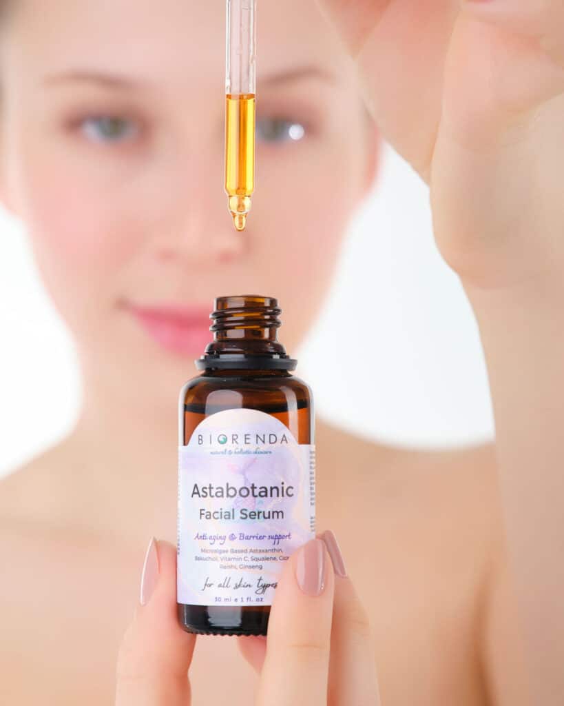 Astabotanic Yüz Serumu, ciltteki ince çizgileri azaltarak genç ve sağlıklı bir görünüm kazandırır. Besleyici doğal özler ve vitaminlerle zenginleştirilmiş formülü, cilt tonunu eşitler ve nem dengesini sağlar.